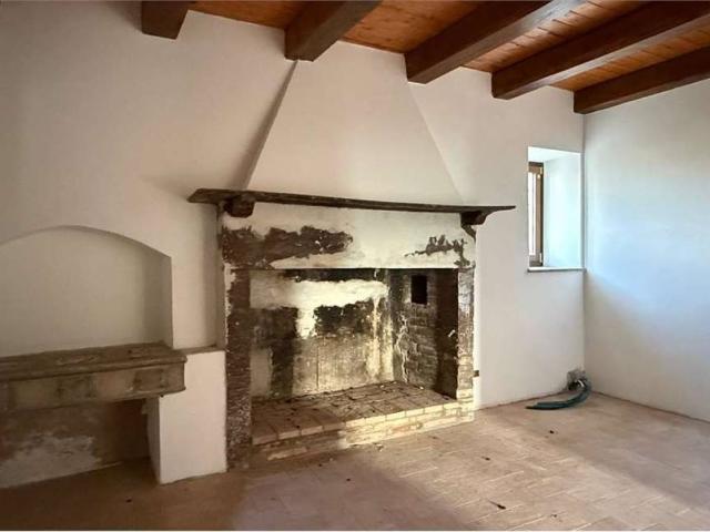 Appartamento in vendita a Izzalini, Umbria