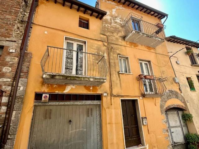 Appartamento in vendita a Izzalini, Umbria