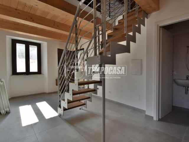 Appartamento in vendita a Tolentino, Macerata