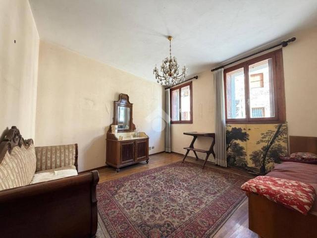 Appartamento in vendita a Tolmezzo, Friuli-Venezia Giulia