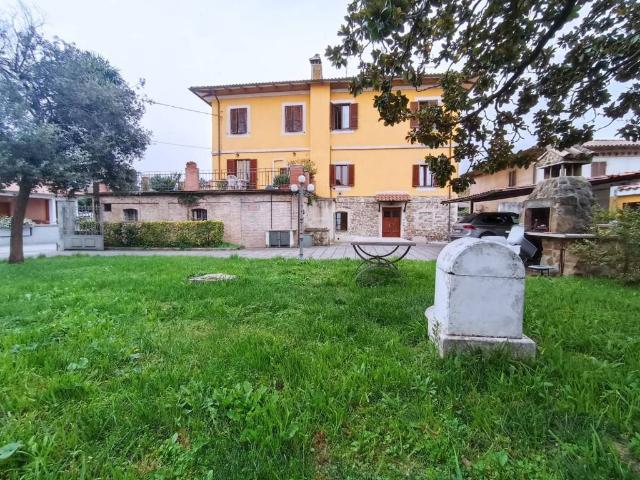 Appartamento in vendita a Torgiano, Umbria