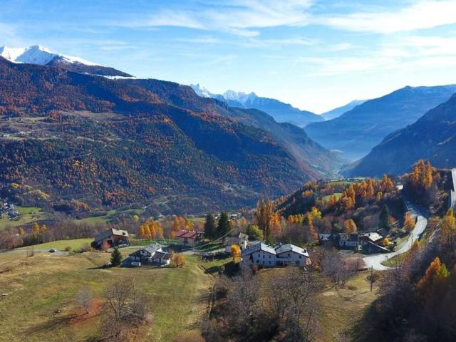 Appartamento in vendita a Torgnon, Aosta