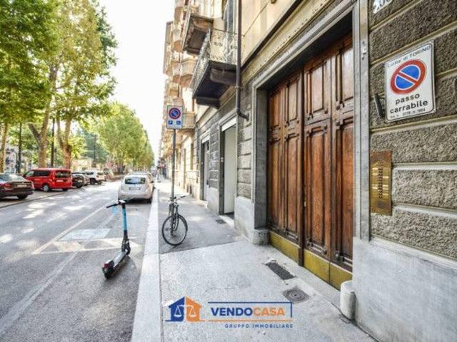 Appartamento in vendita a Circoscrizione 4, Piemonte