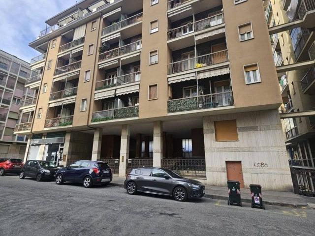 Appartamento in vendita a Circoscrizione 8, Piemonte