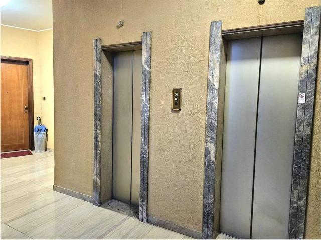 Appartamento in vendita a Circoscrizione 3, Piemonte