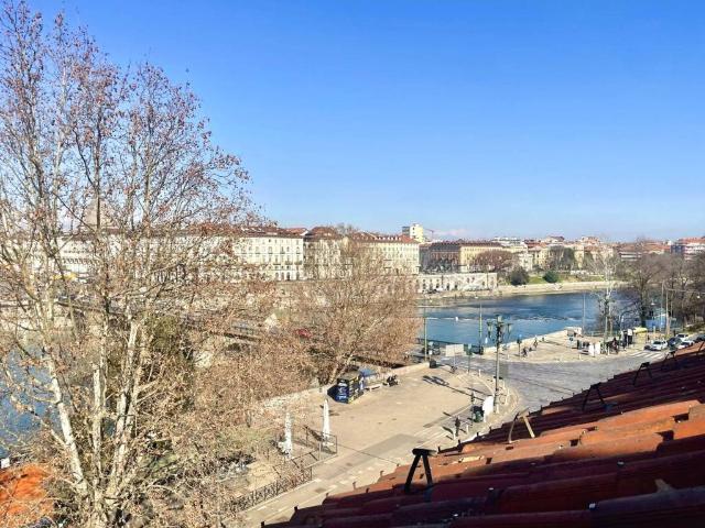 Appartamento in vendita a Circoscrizione 8, Piemonte