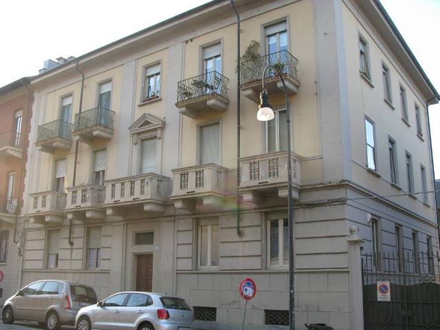 Appartamento in vendita a Circoscrizione 8, Piemonte