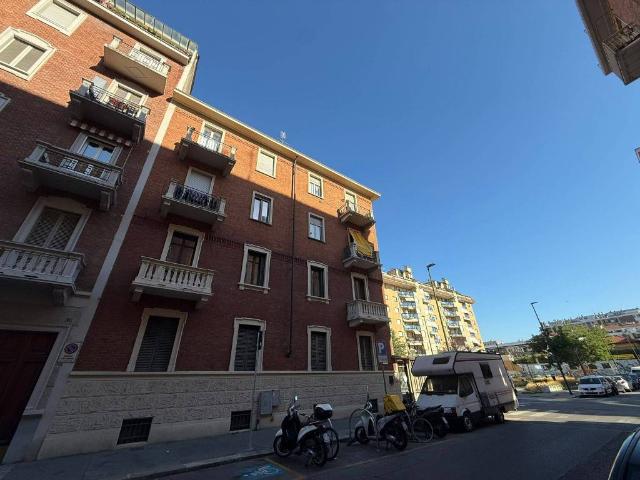 Appartamento in vendita a Circoscrizione 3, Piemonte