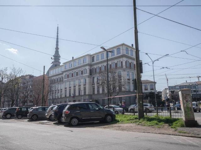 Appartamento in vendita a Circoscrizione 7, Piemonte