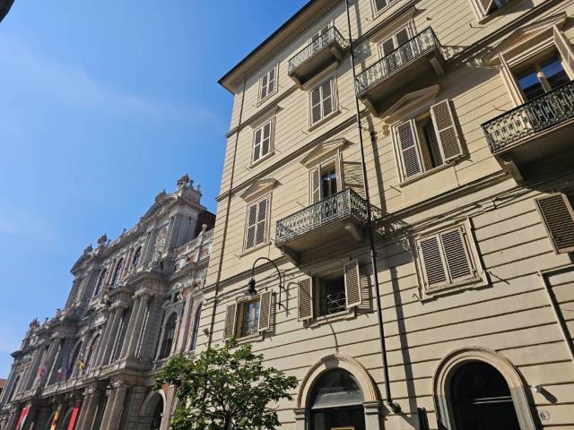 Appartamento in vendita a Centro, Torino