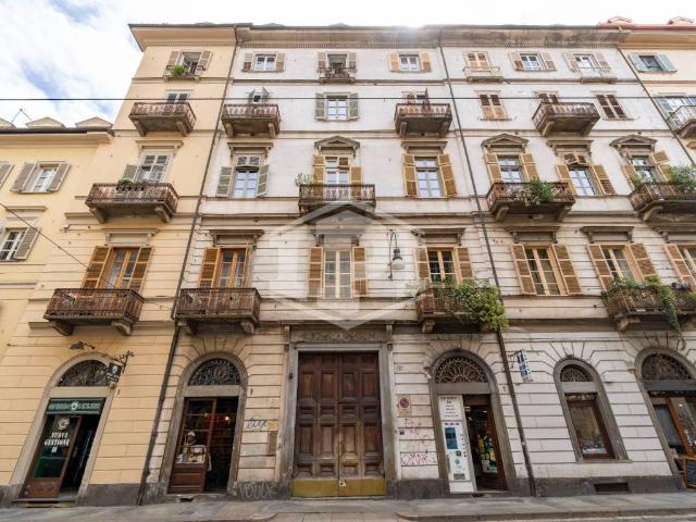 Appartamento in vendita a Circoscrizione 1, Piemonte