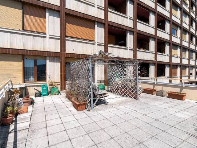 Appartamento in vendita a Circoscrizione 8, Piemonte