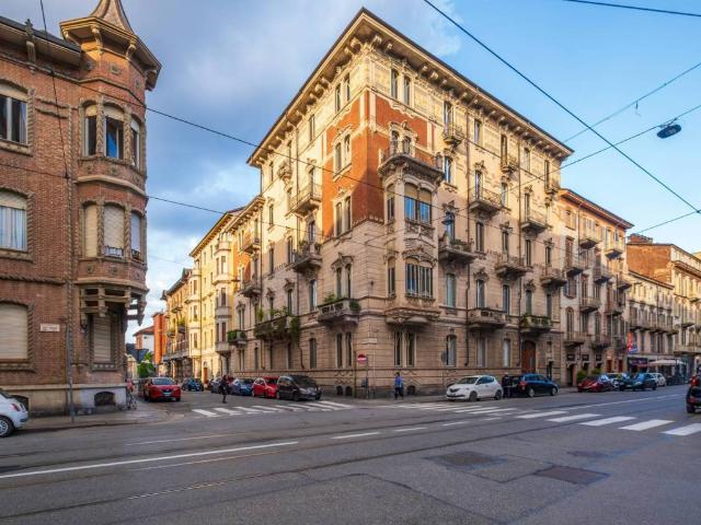 Appartamento in vendita a Circoscrizione 4, Piemonte