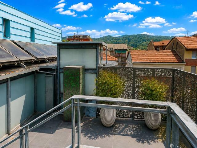 Appartamento in vendita a Circoscrizione 8, Piemonte
