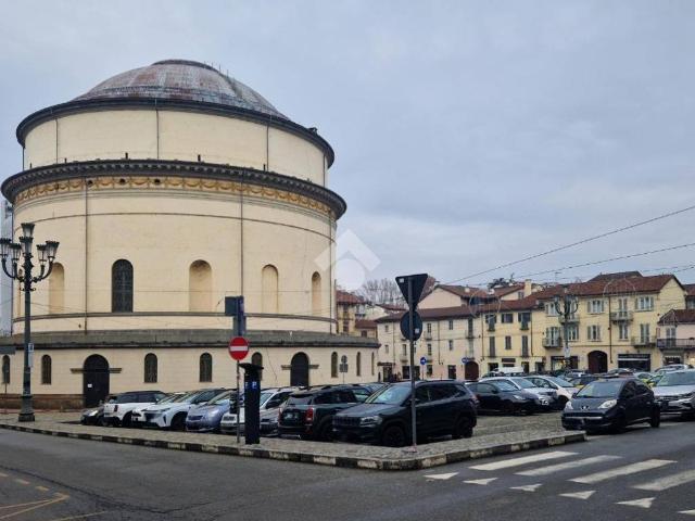 Appartamento in vendita a Circoscrizione 8, Piemonte