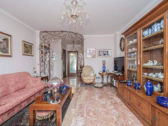 Appartamento in vendita a Circoscrizione 6, Piemonte