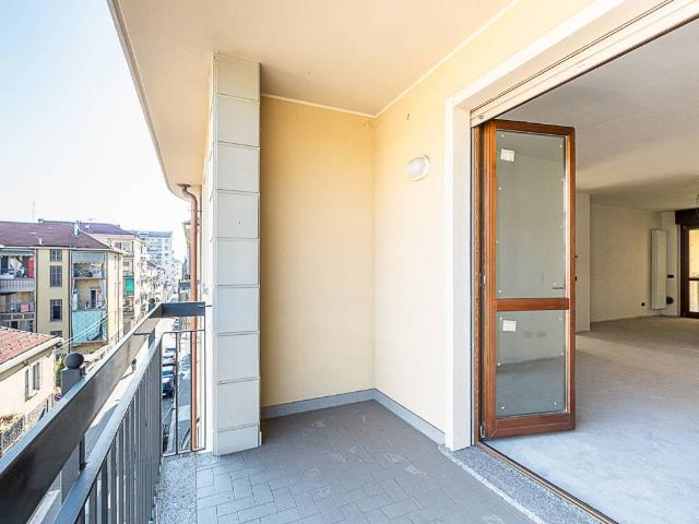 Appartamento in vendita a Circoscrizione 6, Piemonte