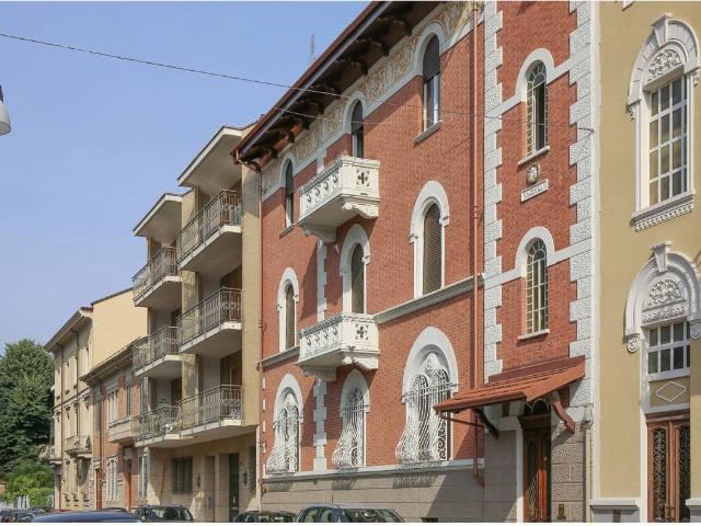 Appartamento in vendita a Circoscrizione 8, Piemonte