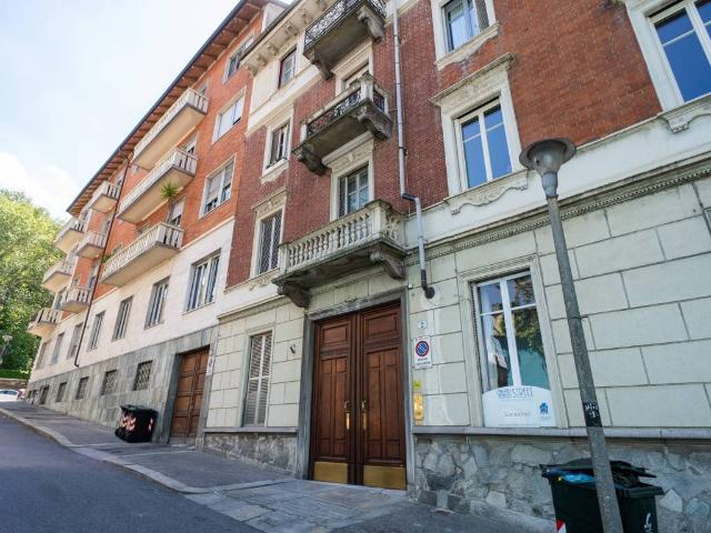 Appartamento in vendita a Circoscrizione 8, Piemonte