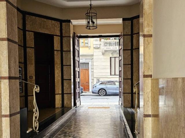 Appartamento in vendita a Circoscrizione 4, Piemonte