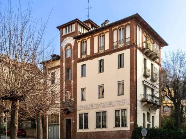 Appartamento in vendita a Circoscrizione 8, Piemonte