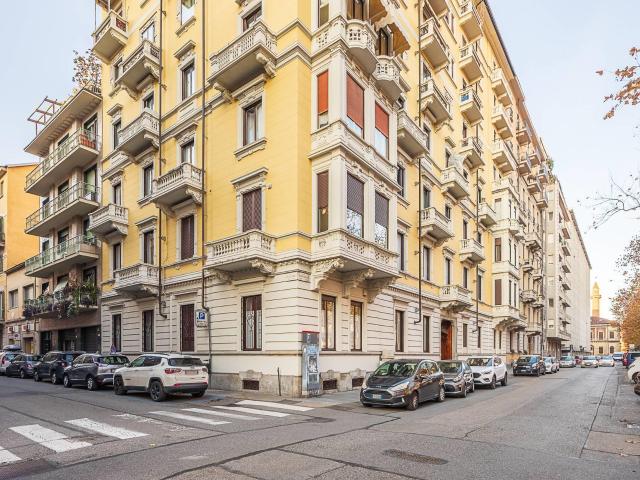 Appartamento in vendita a Circoscrizione 8, Piemonte