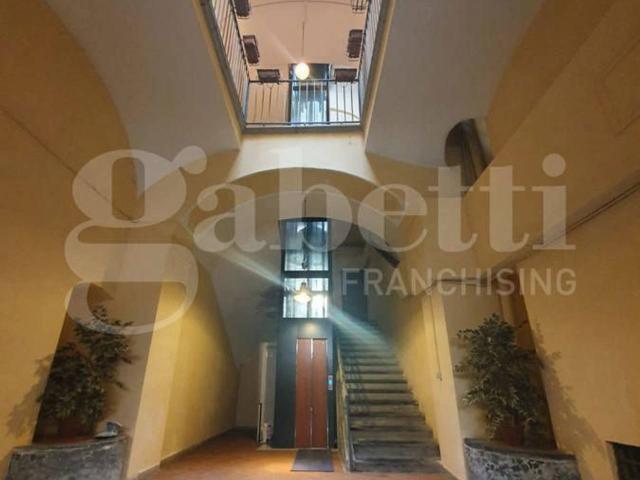 Appartamento in vendita a Oncino, Torre Annunziata