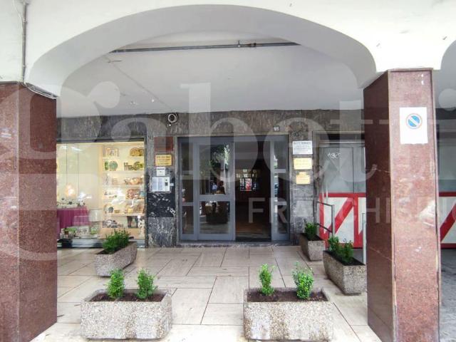 Appartamento in vendita a Fuori Porta, Torre Annunziata