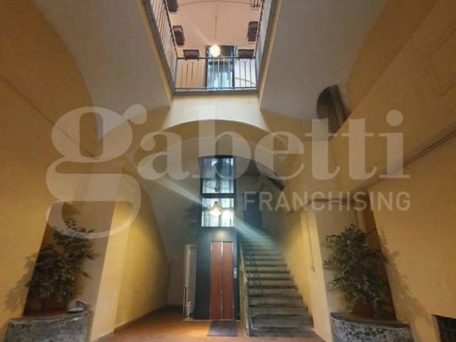 Appartamento in vendita a Oncino, Torre Annunziata