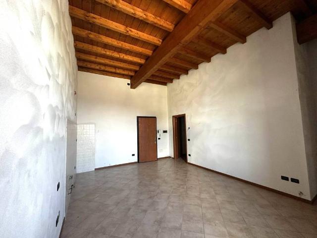 Appartamento in vendita a Torre D'arese, Lombardia