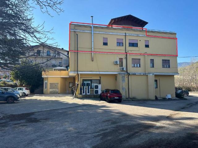 Appartamento in vendita a Torre De' Passeri, Abruzzo