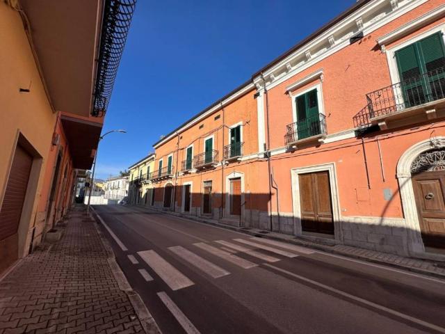 Appartamento in vendita a Torre De' Passeri, Abruzzo