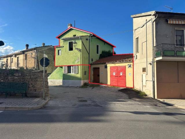 Appartamento in vendita a Torre De' Passeri, Abruzzo