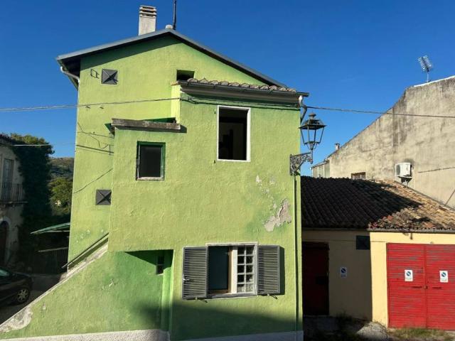 Appartamento in vendita a Torre De' Passeri, Abruzzo