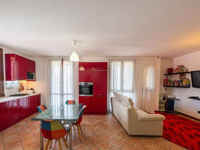 Appartamento in vendita a Torre De' Roveri, Lombardia