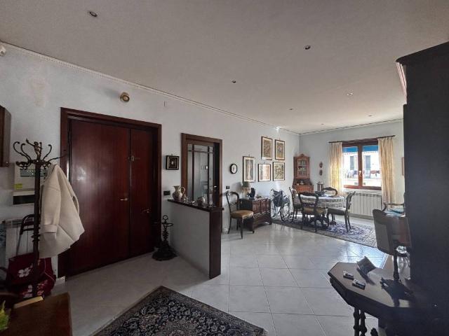Appartamento in vendita a Torre Del Greco, Campania