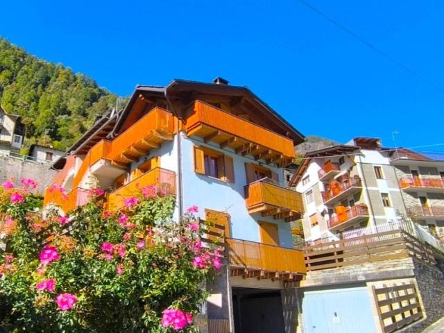Appartamento in vendita a Spriana, Lombardia