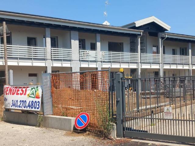 Appartamento in vendita a Torre D'isola, Lombardia