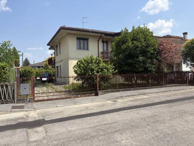 Appartamento in vendita a Torreglia, Veneto