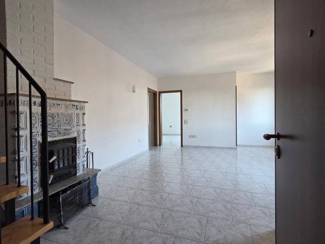 Appartamento in vendita a Torrevecchia Pia, Lombardia