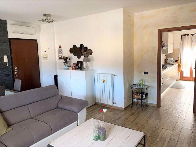 Appartamento in vendita a Torrevecchia Pia, Lombardia