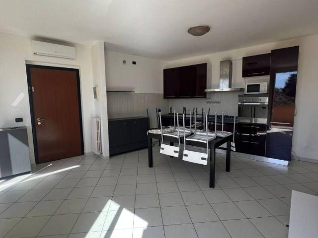Appartamento in vendita a Torrevecchia Pia, Lombardia
