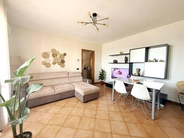 Appartamento in vendita a Torrevecchia Pia, Lombardia