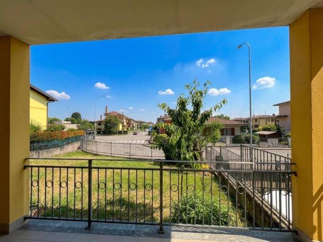Appartamento in vendita a Torrevecchia Pia, Lombardia