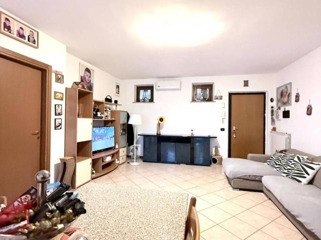 Appartamento in vendita a Torrevecchia Pia, Lombardia