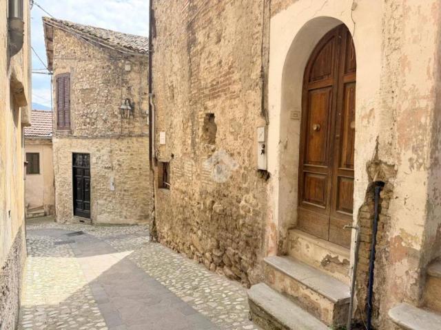 Appartamento in vendita a Torri In Sabina, Lazio
