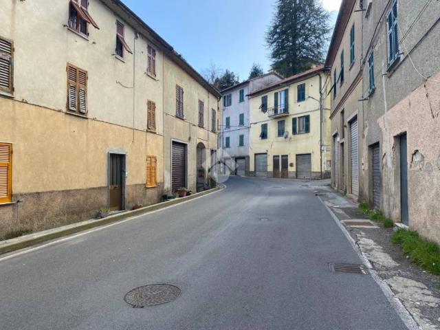 Appartamento in vendita a Prato, Torriglia
