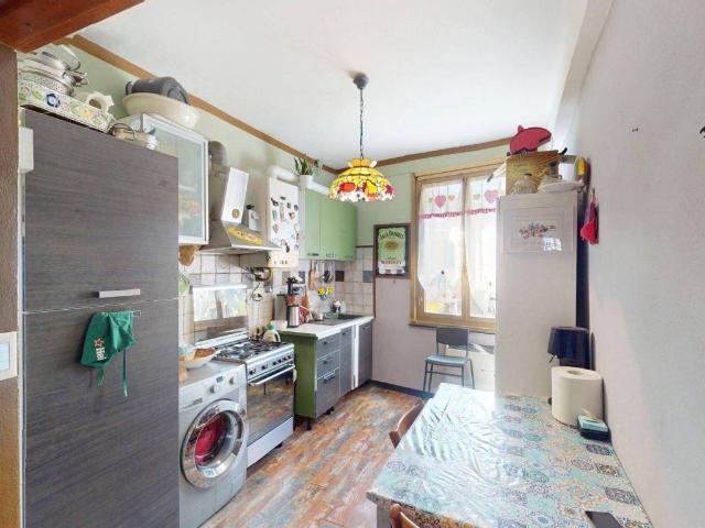 Appartamento in vendita a Prato, Torriglia