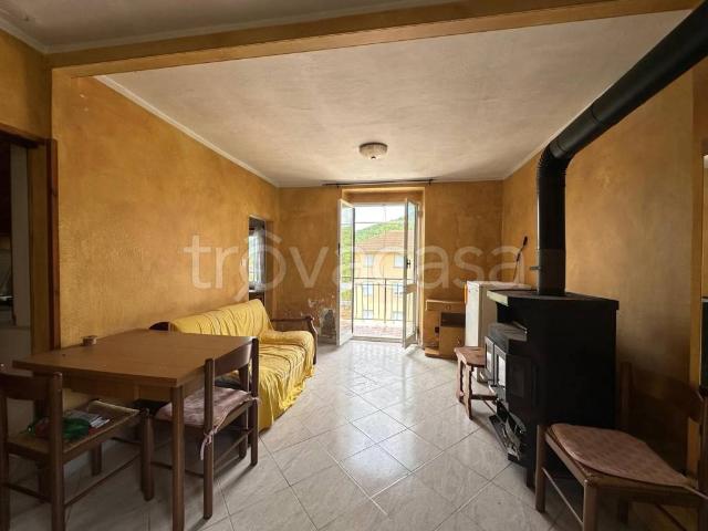 Appartamento in vendita a Torriglia, Liguria