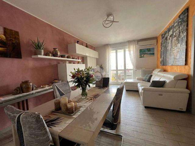 Appartamento in vendita a Torrile, San Polo